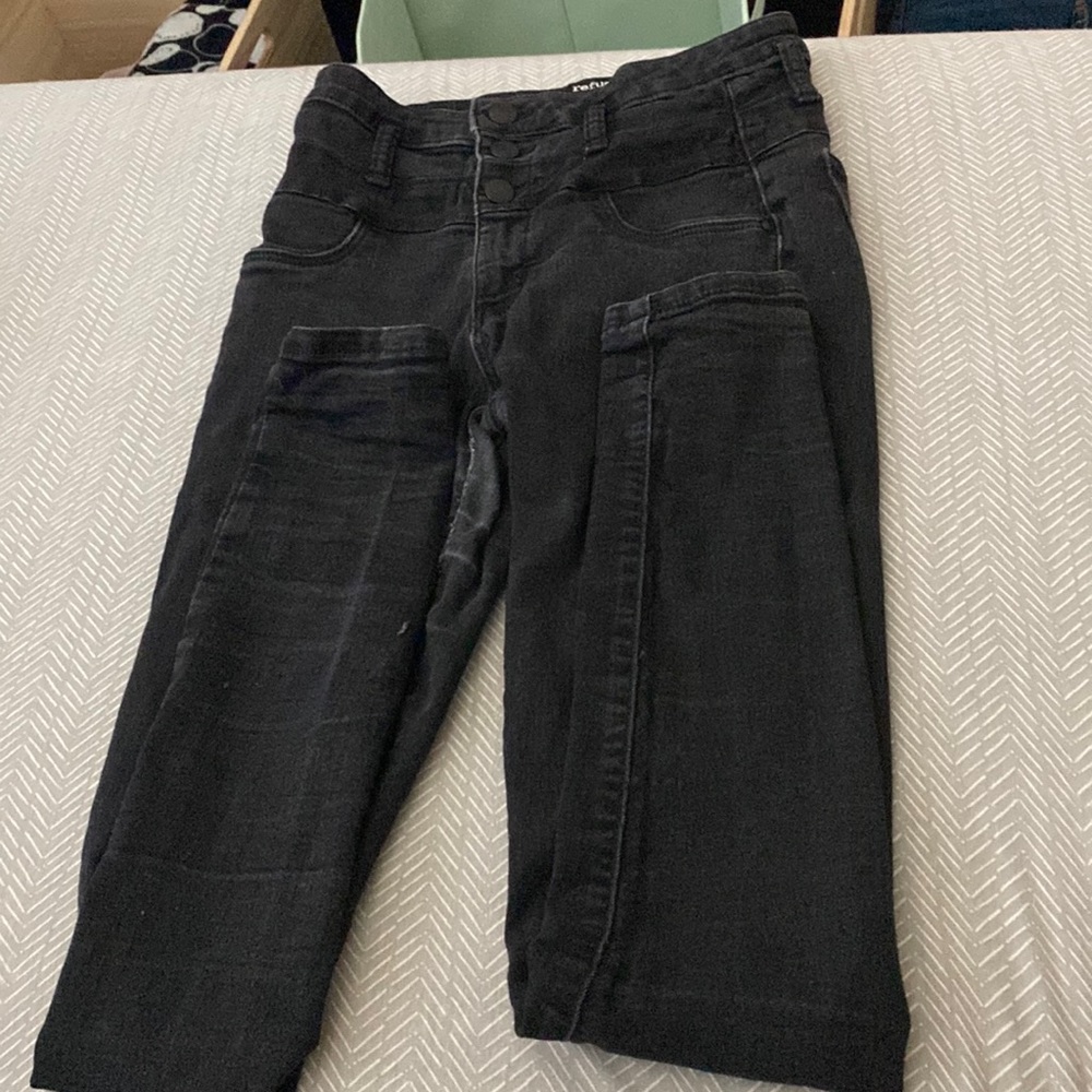refuge black jeans size 4